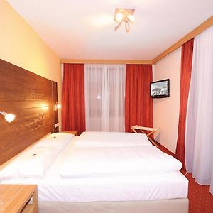 Kamer met een King Size Bed